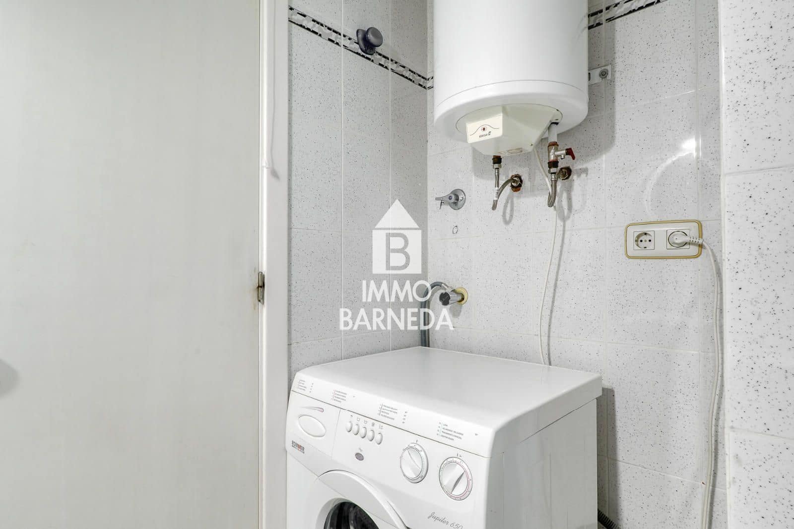 2 slaapkamer Flat te koop in Roses - € 235.000 (Ref: 9679285)