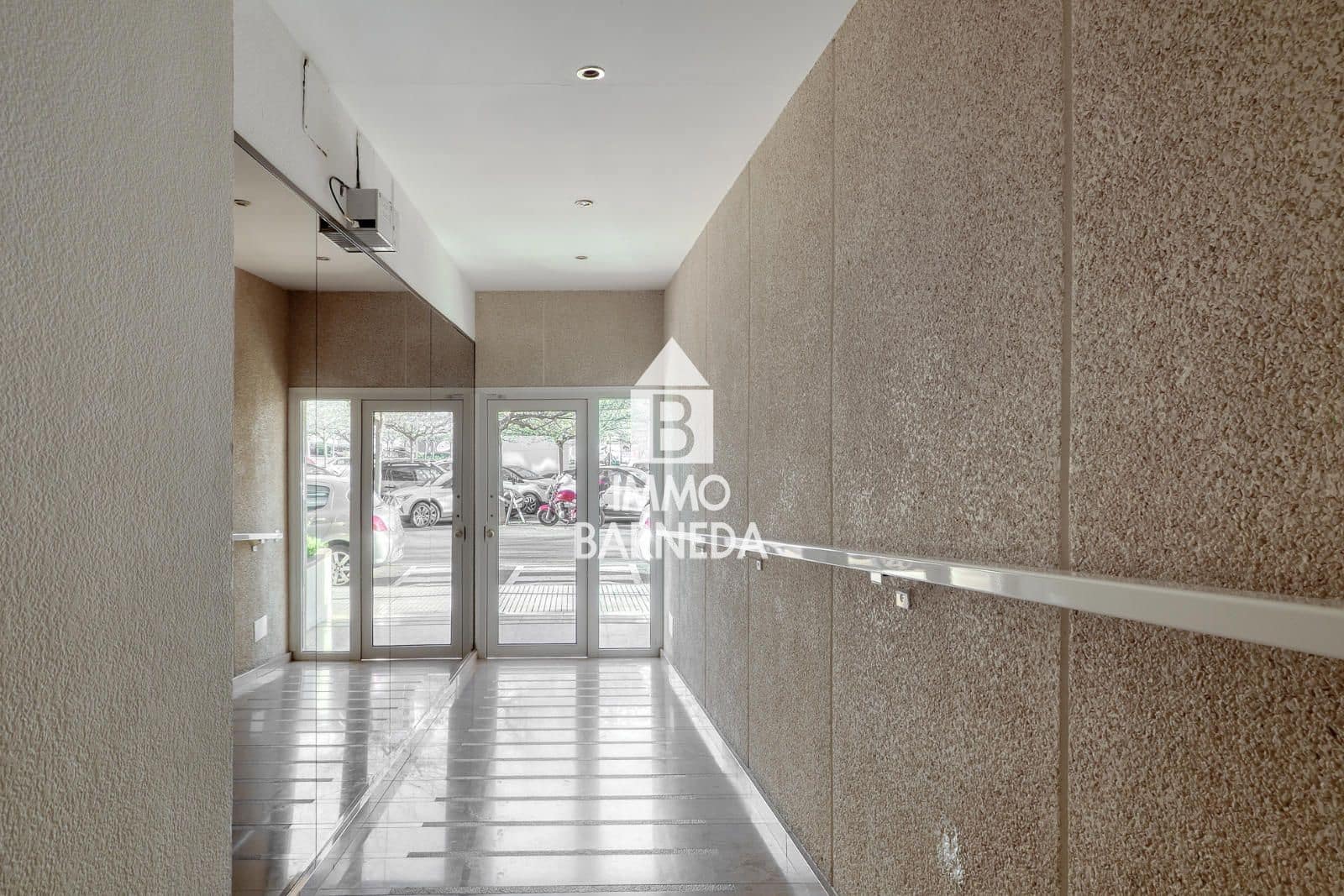 2 slaapkamer Flat te koop in Roses - € 235.000 (Ref: 9679285)