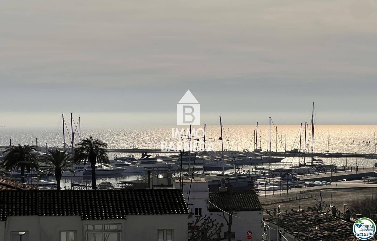 2 makuuhuone Asunto myytävänä paikassa Roses mukana 
autotalli - 295 000 € (Ref: 9687342)