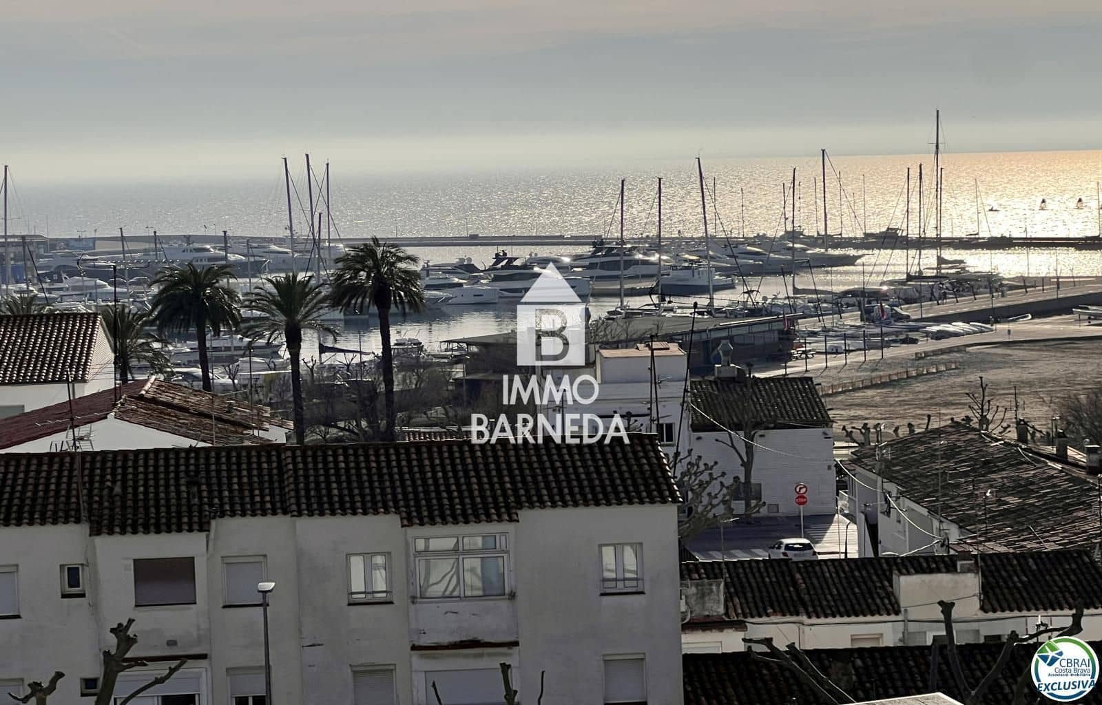 2 makuuhuone Asunto myytävänä paikassa Roses mukana 
autotalli - 295 000 € (Ref: 9687342)