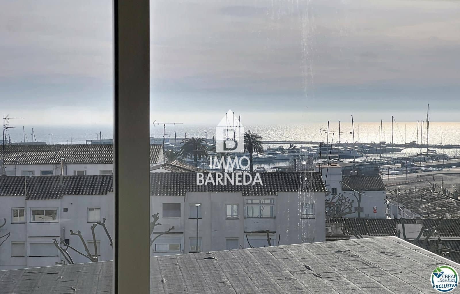 2 makuuhuone Asunto myytävänä paikassa Roses mukana 
autotalli - 295 000 € (Ref: 9687342)