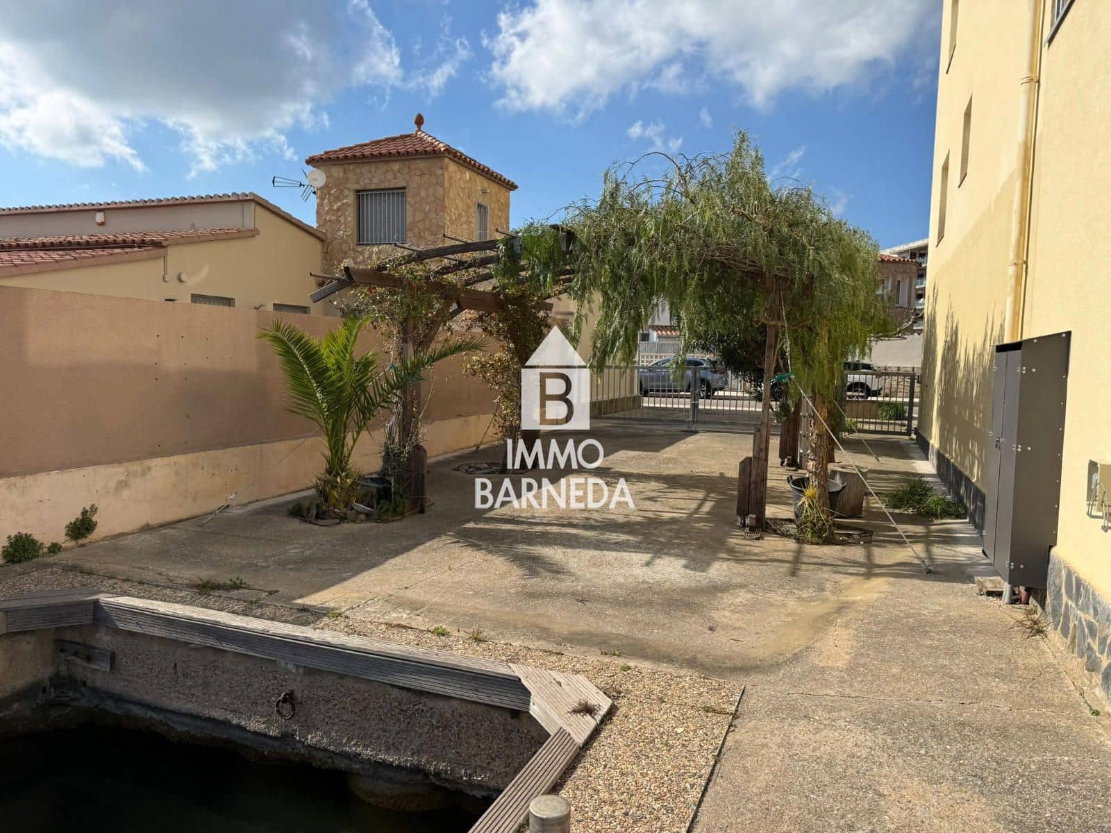 Garage for sale in Santa Margarida - € 150,000 (Ref: 9708129)