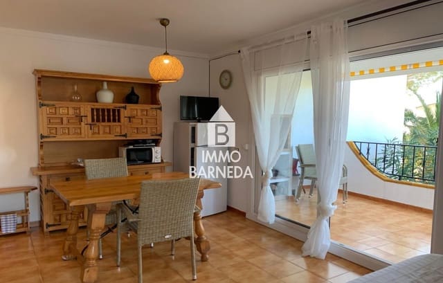 Piso de 1 habitación en Roses en venta con piscina garaje - 139.000 € (Ref: 9713236)