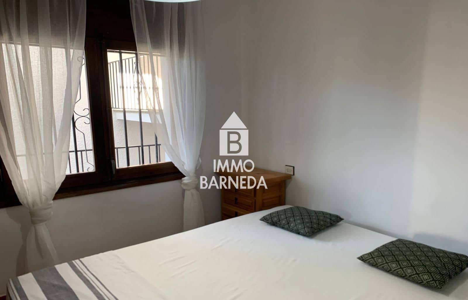 Piso de 1 habitación en Roses en venta con piscina garaje - 139.000 € (Ref: 9713236)