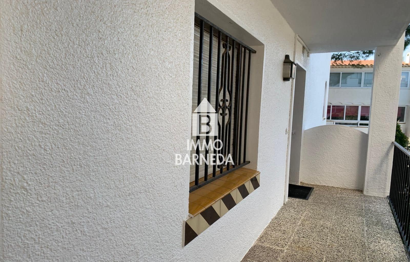 Piso de 1 habitación en Roses en venta con piscina garaje - 139.000 € (Ref: 9713236)