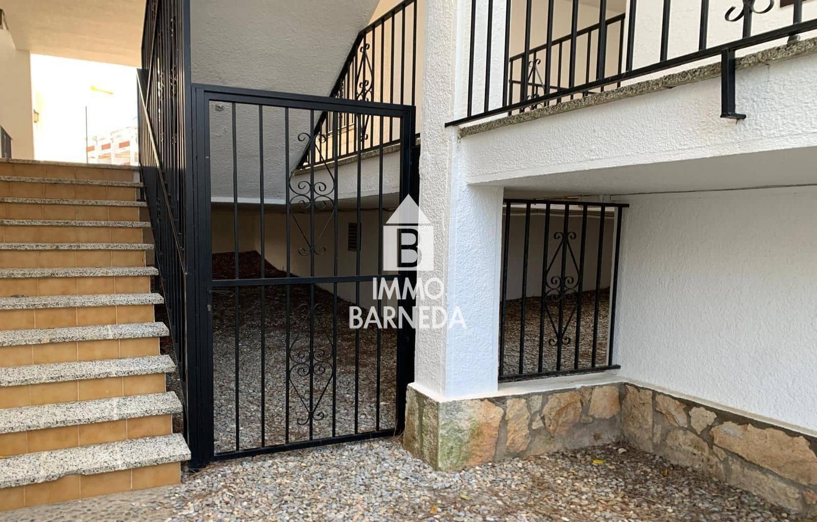 Piso de 1 habitación en Roses en venta con piscina garaje - 139.000 € (Ref: 9713236)