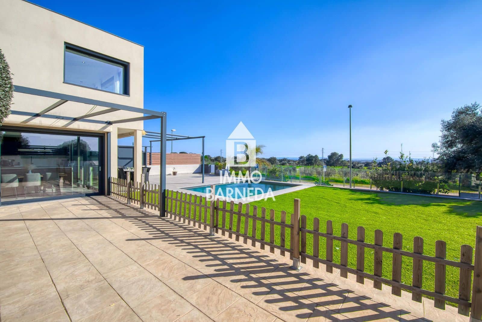 4 bedroom Villa for sale in Palau-saverdera with pool garage - € 790,000 (Ref: 9715613)