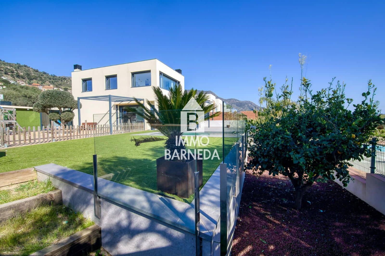 4 bedroom Villa for sale in Palau-saverdera with pool garage - € 790,000 (Ref: 9715613)