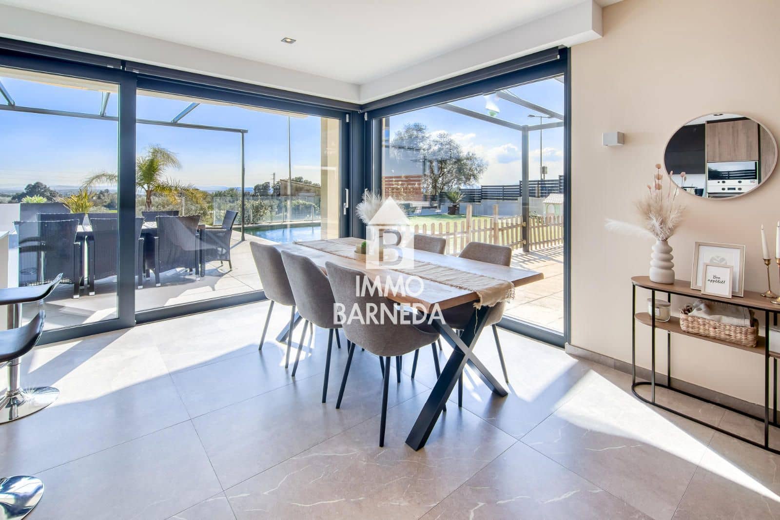 4 bedroom Villa for sale in Palau-saverdera with pool garage - € 790,000 (Ref: 9715613)