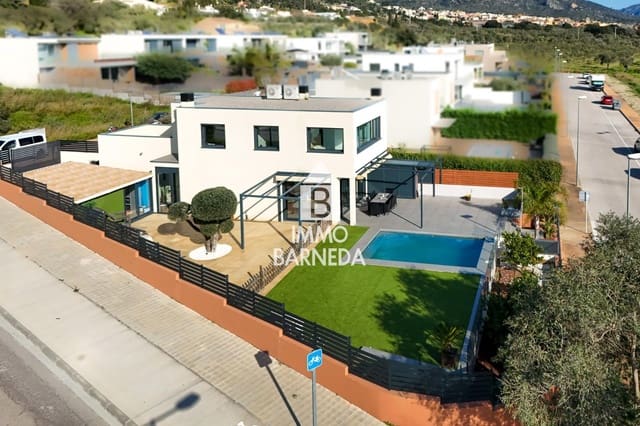 Chalet de 4 habitaciones en Palau-saverdera en venta con piscina garaje - 790.000 € (Ref: 9715613)