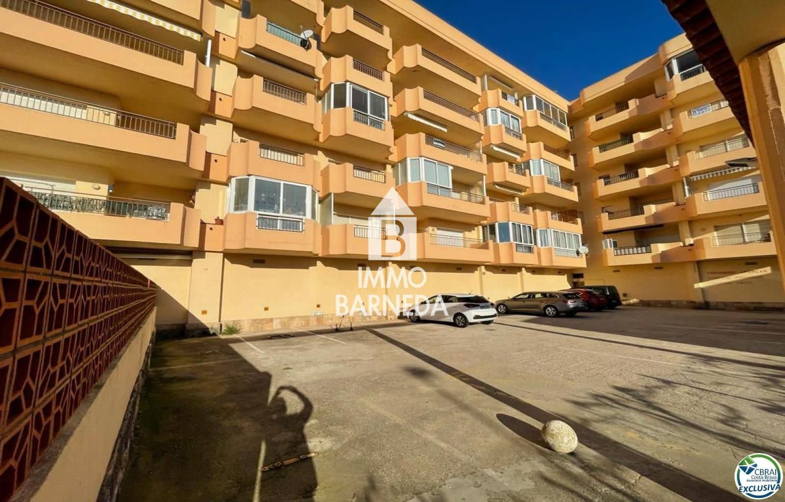 Flat for sale in Santa Margarida - € 94,000 (Ref: 9720579)