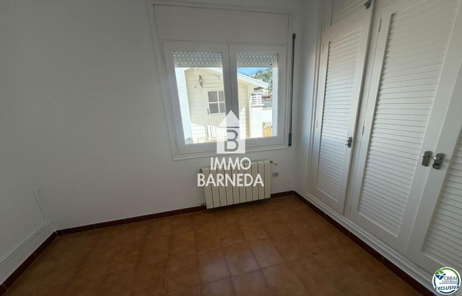 3 slaapkamer Flat te koop in Roses - € 530.000 (Ref: 9733397)