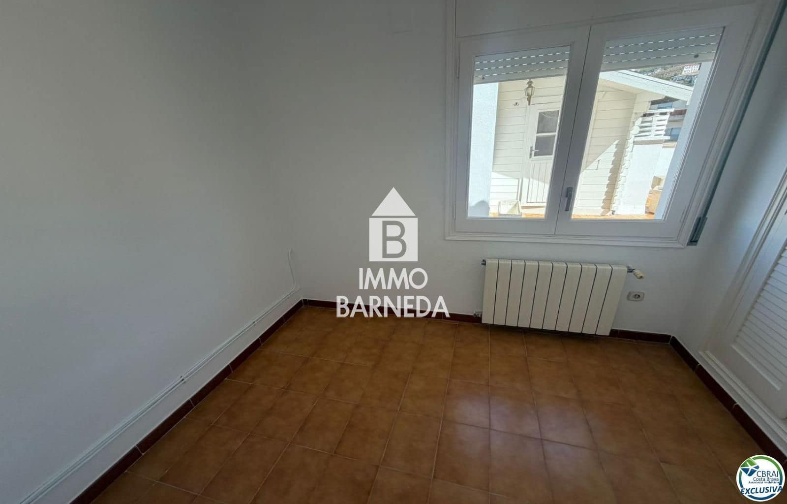 3 slaapkamer Flat te koop in Roses - € 530.000 (Ref: 9733397)