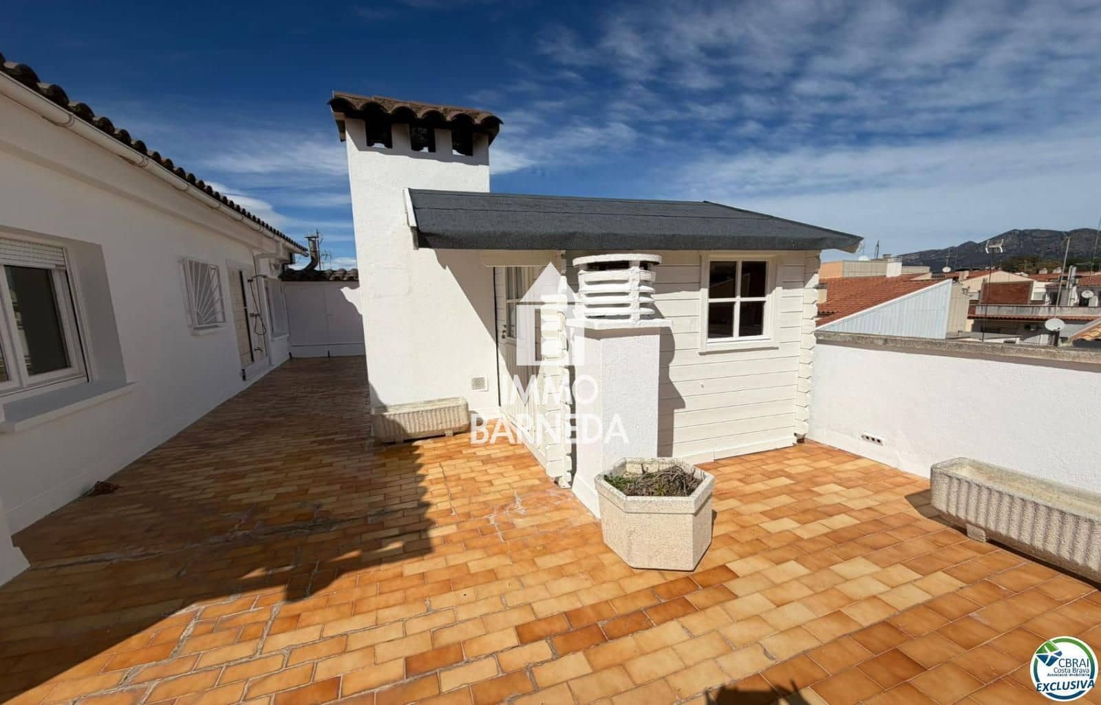 3 slaapkamer Flat te koop in Roses - € 530.000 (Ref: 9733397)