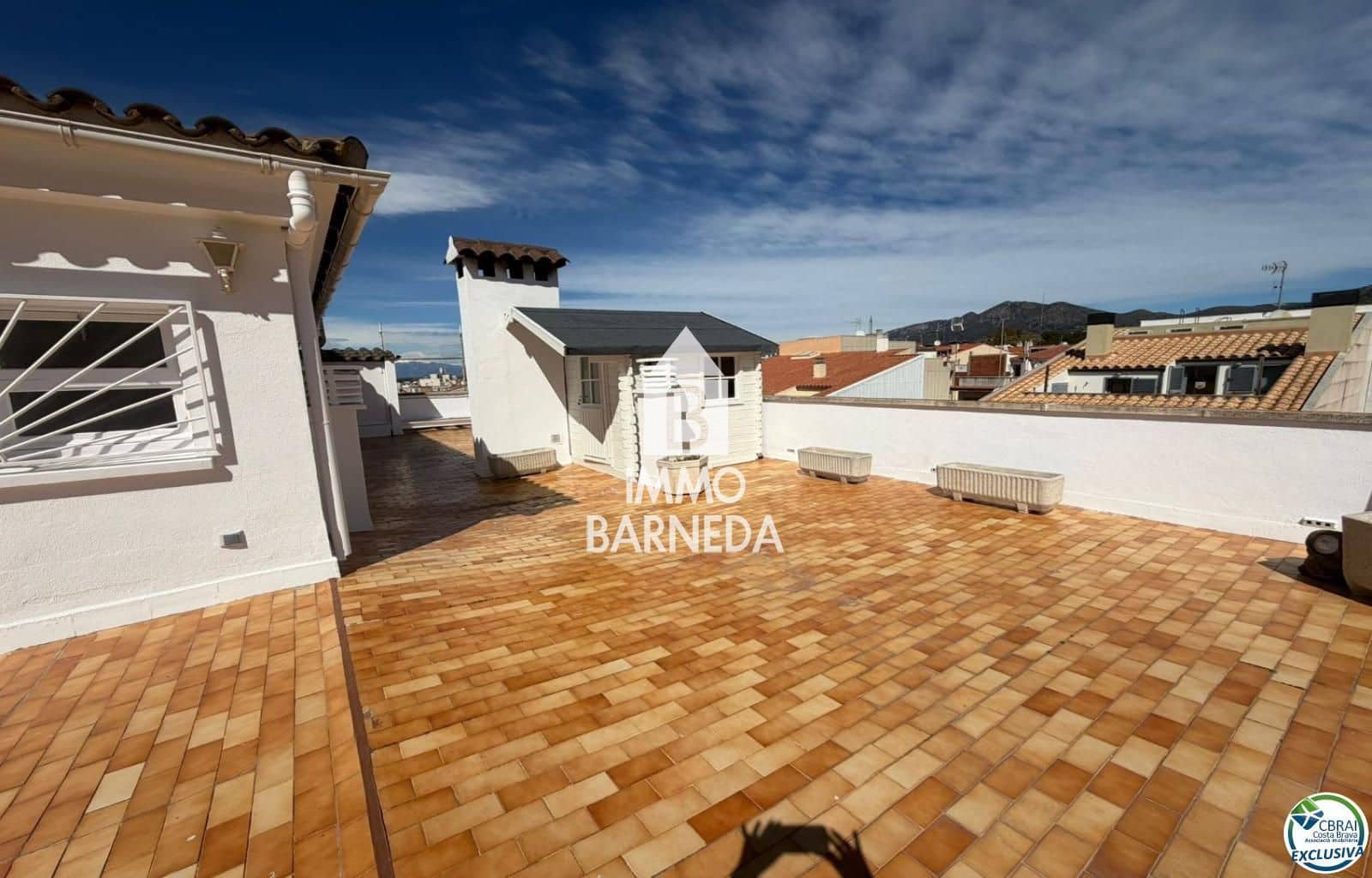 3 slaapkamer Flat te koop in Roses - € 530.000 (Ref: 9733397)