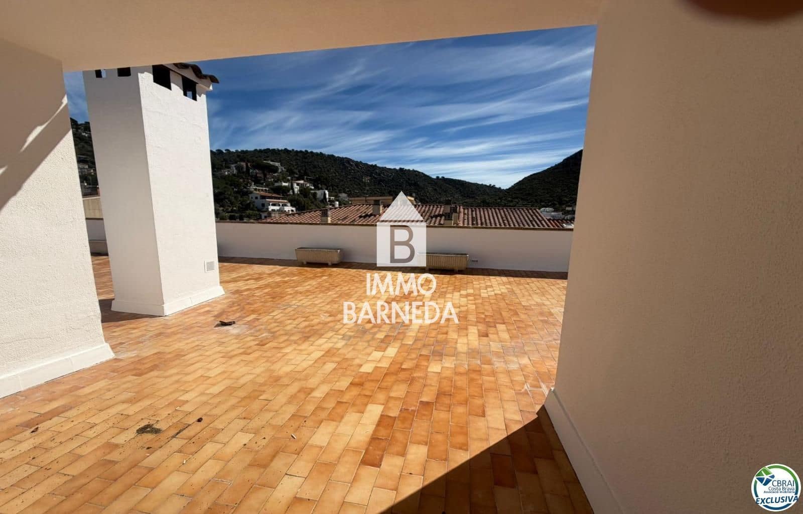 3 slaapkamer Flat te koop in Roses - € 530.000 (Ref: 9733397)