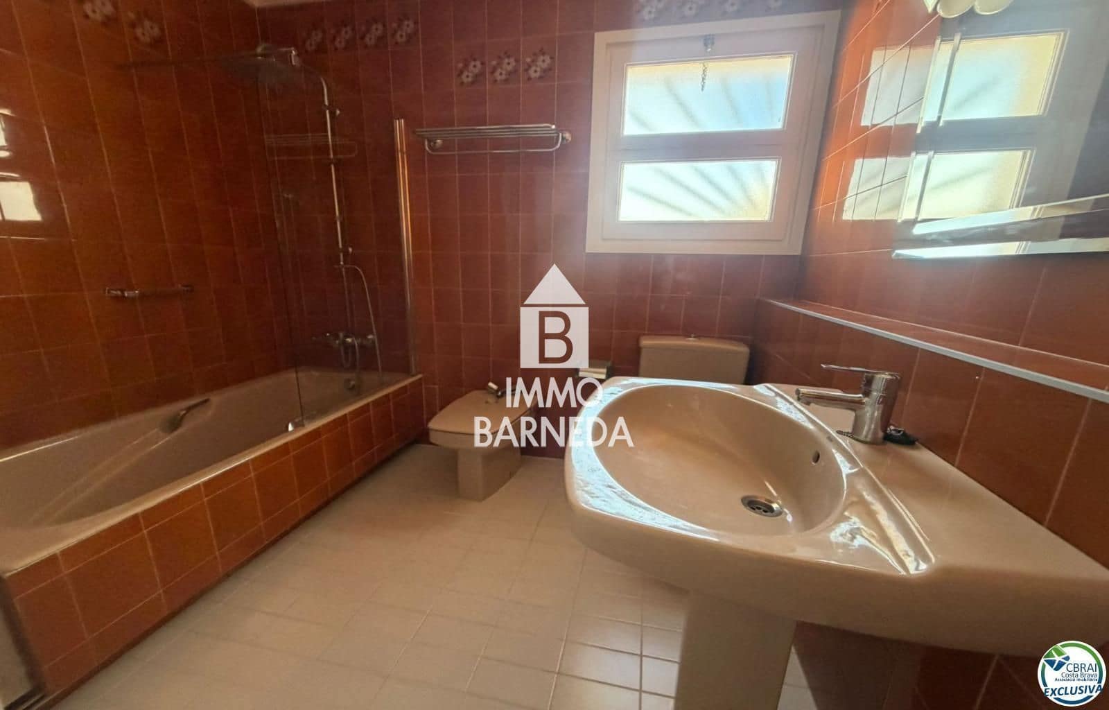 3 slaapkamer Flat te koop in Roses - € 530.000 (Ref: 9733397)