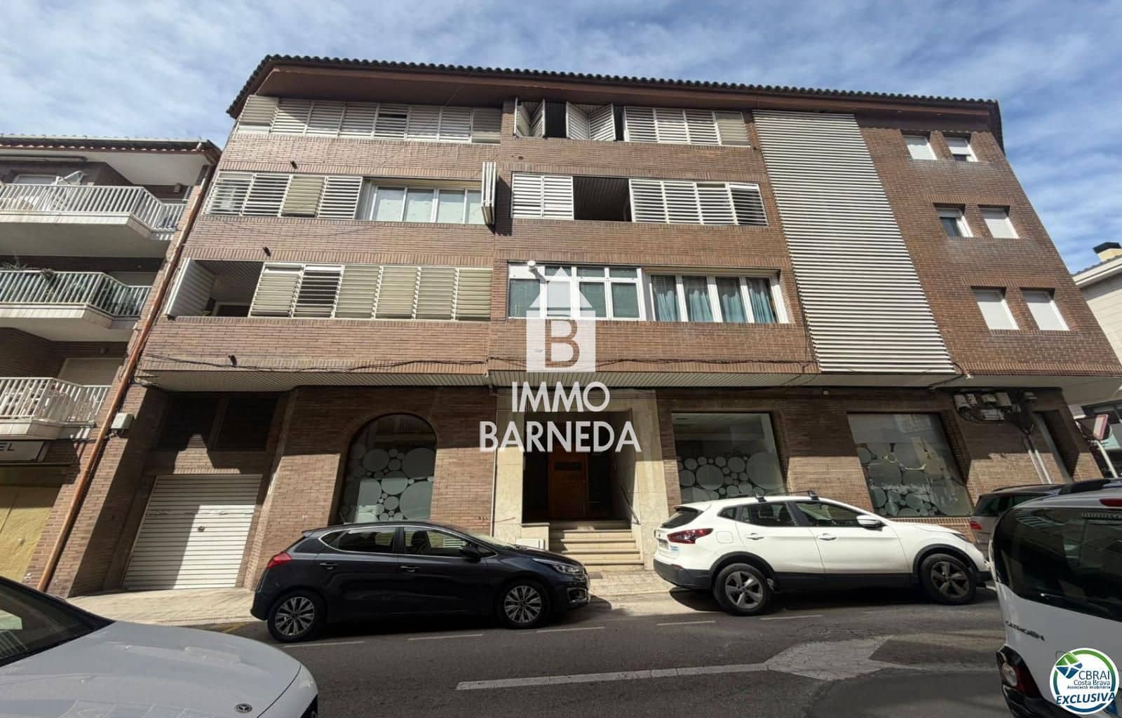 3 slaapkamer Flat te koop in Roses - € 530.000 (Ref: 9733397)