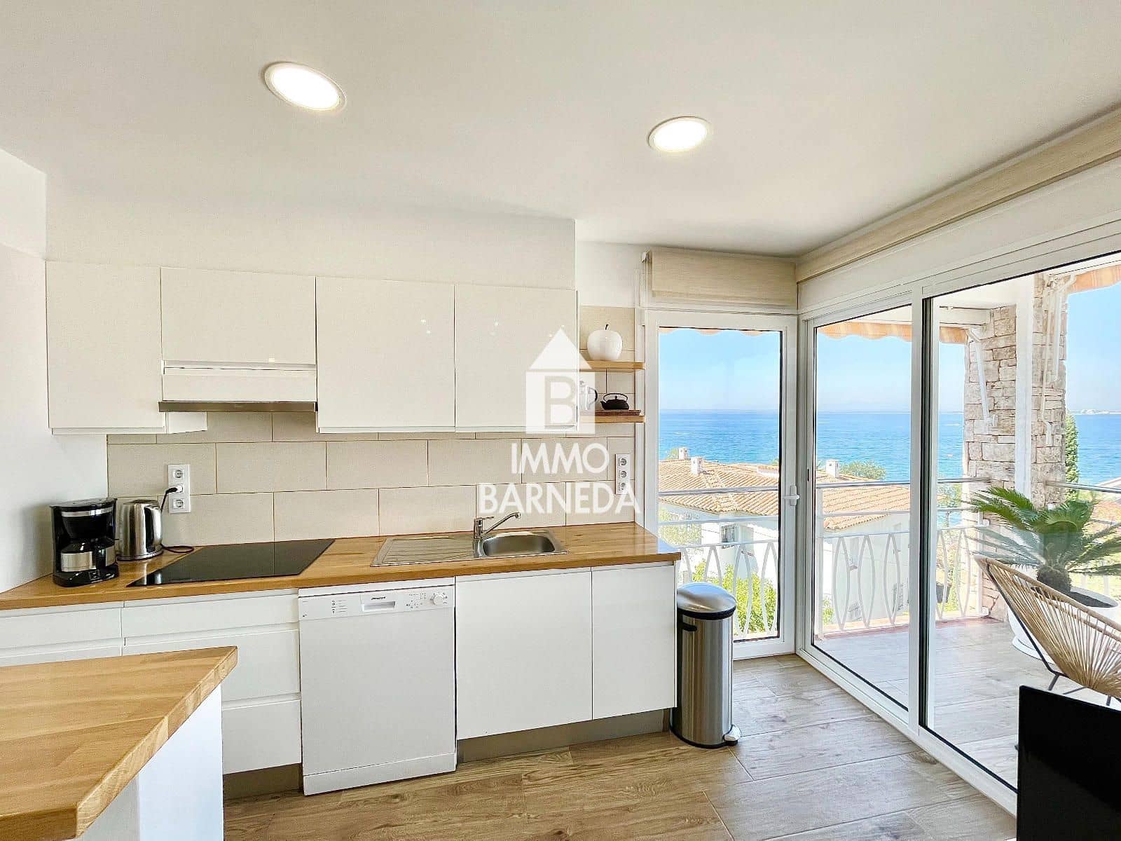 2 Zimmer Wohnung zu verkaufen in Roses mit Garage - 360.000 € (Ref: 9737117)