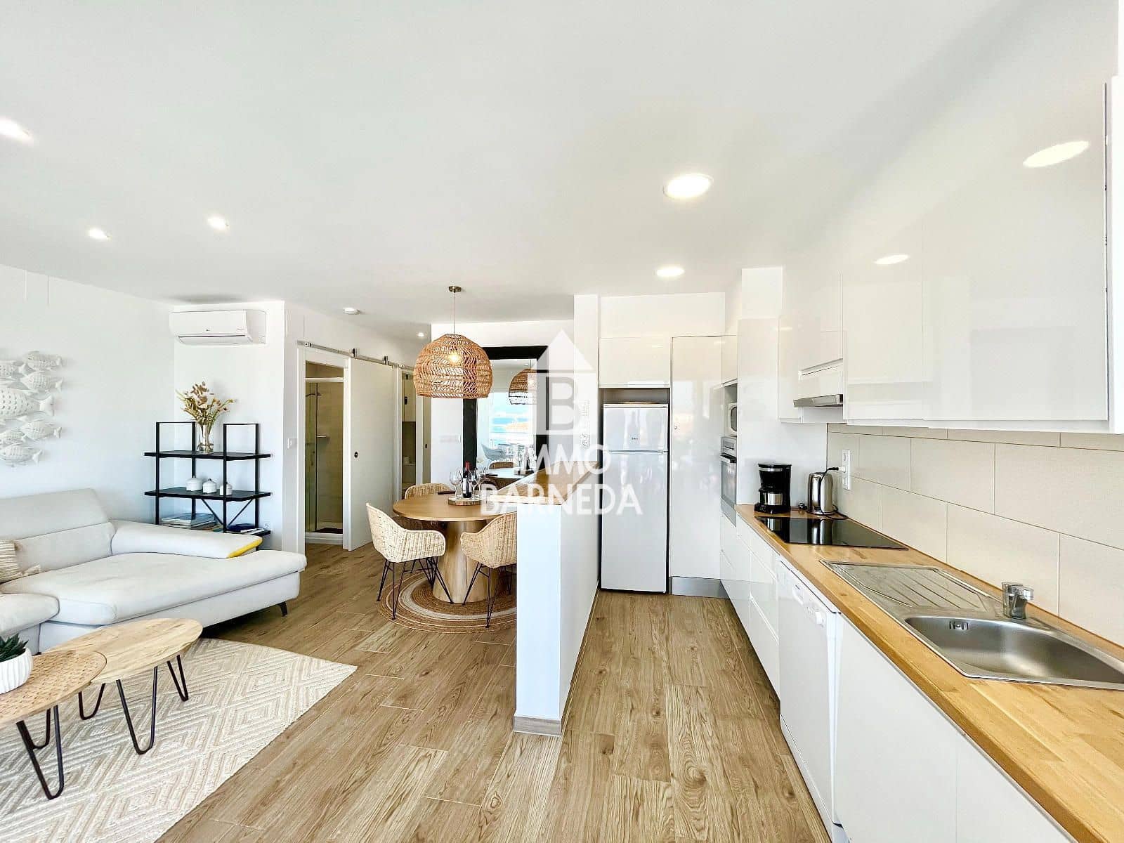 2 Zimmer Wohnung zu verkaufen in Roses mit Garage - 360.000 € (Ref: 9737117)