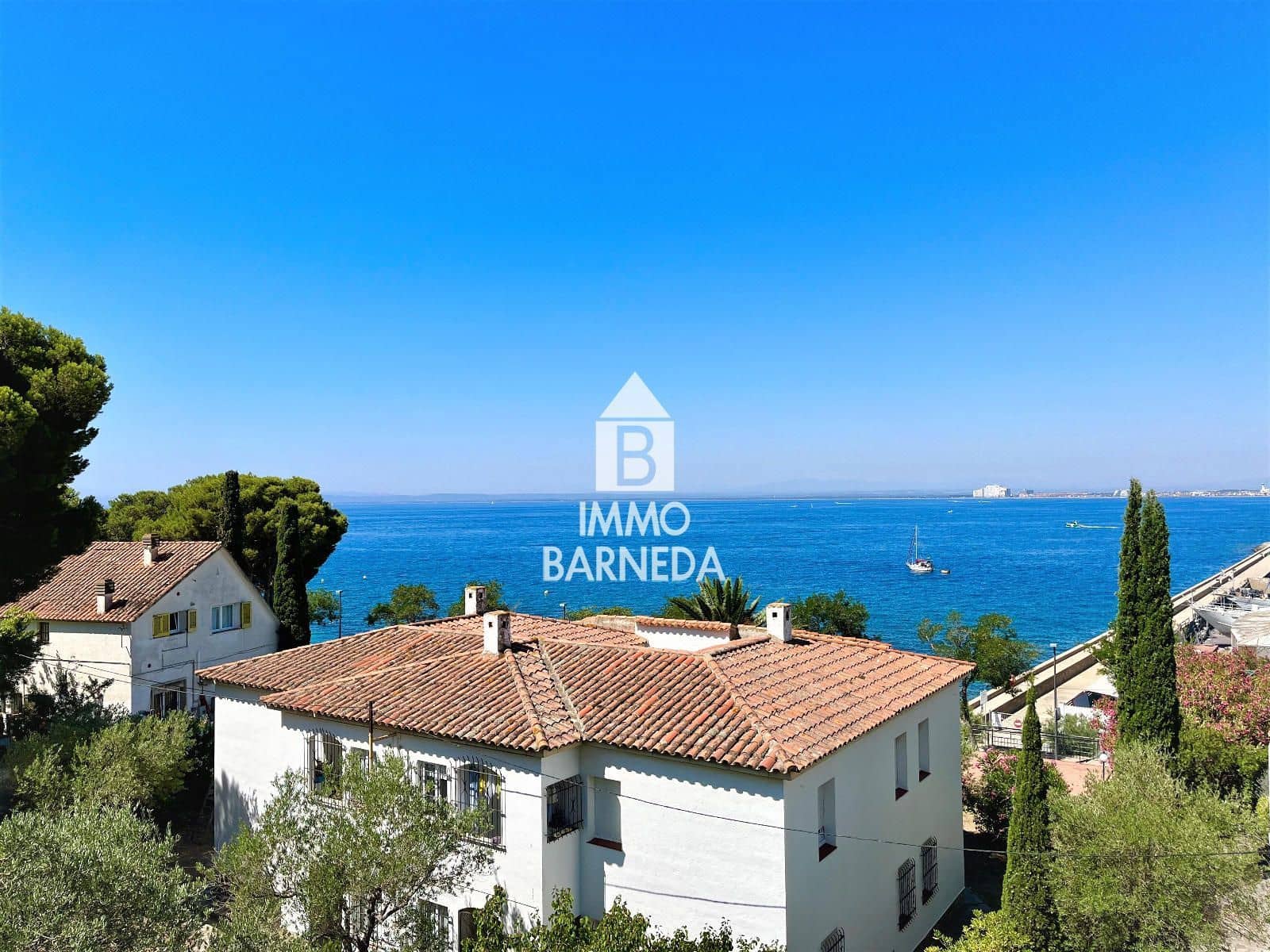 2 Zimmer Wohnung zu verkaufen in Roses mit Garage - 360.000 € (Ref: 9737117)