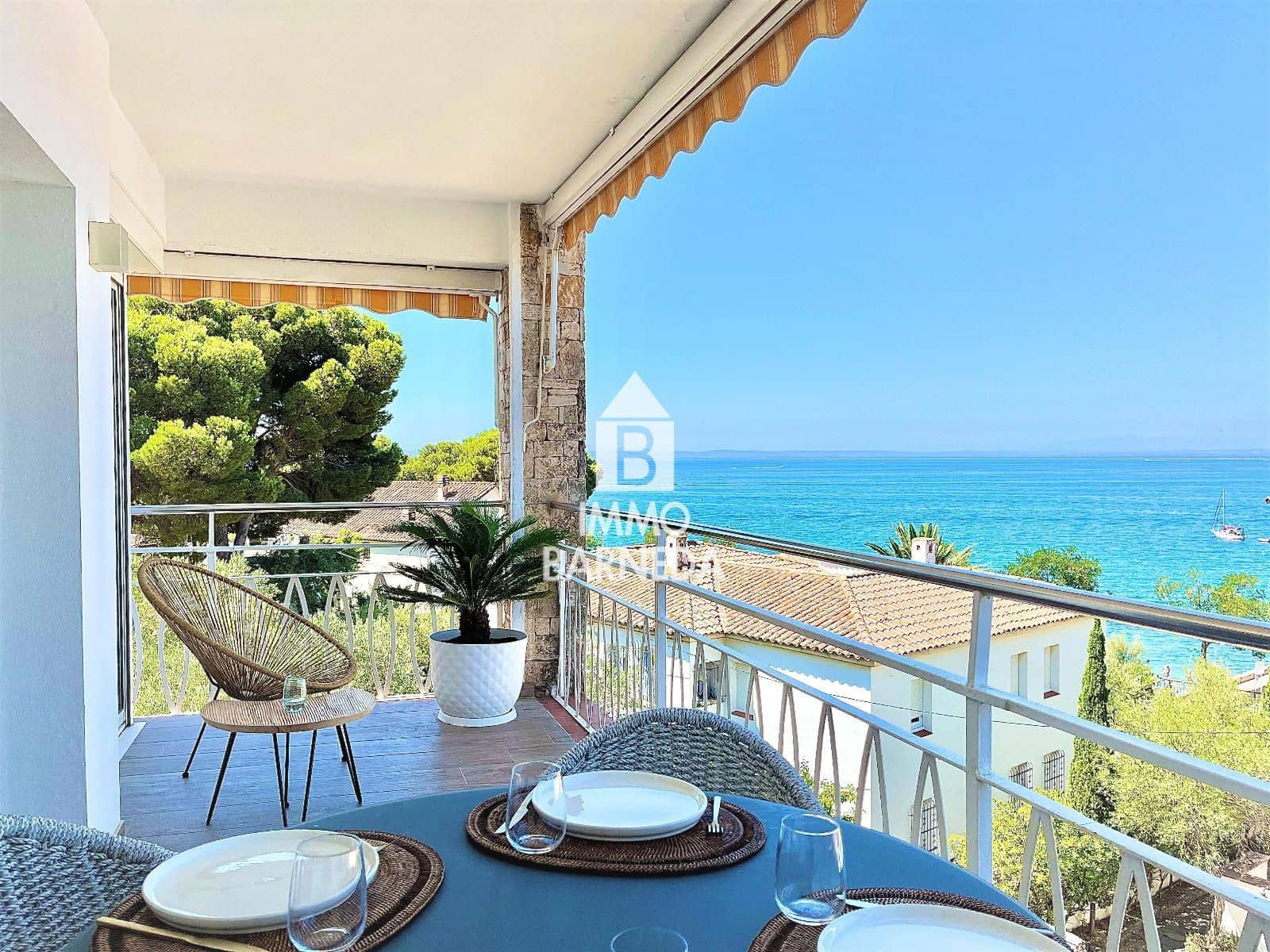 2 Zimmer Wohnung zu verkaufen in Roses mit Garage - 360.000 € (Ref: 9737117)