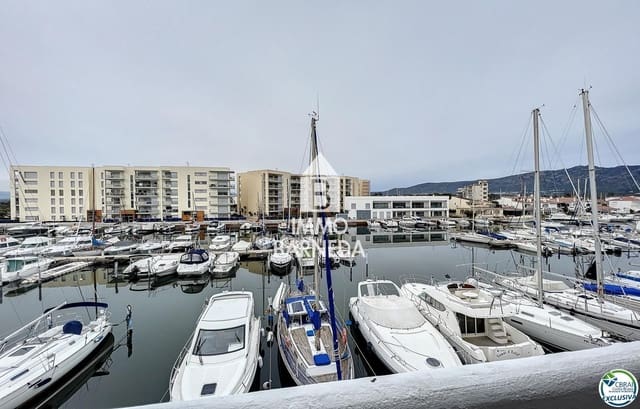 Piso de 1 habitación en Santa Margarida, Roses en venta con piscina - 169.000 € (Ref: 9739125)