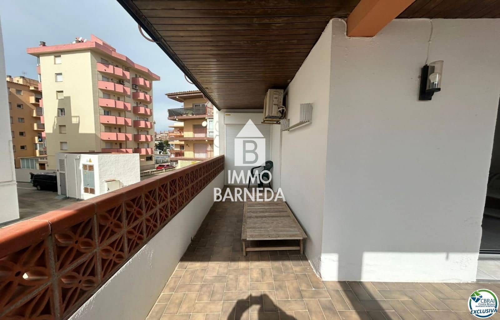 2 bedroom Flat for sale in Santa Margarida with garage - € 248,000 (Ref: 9744227)