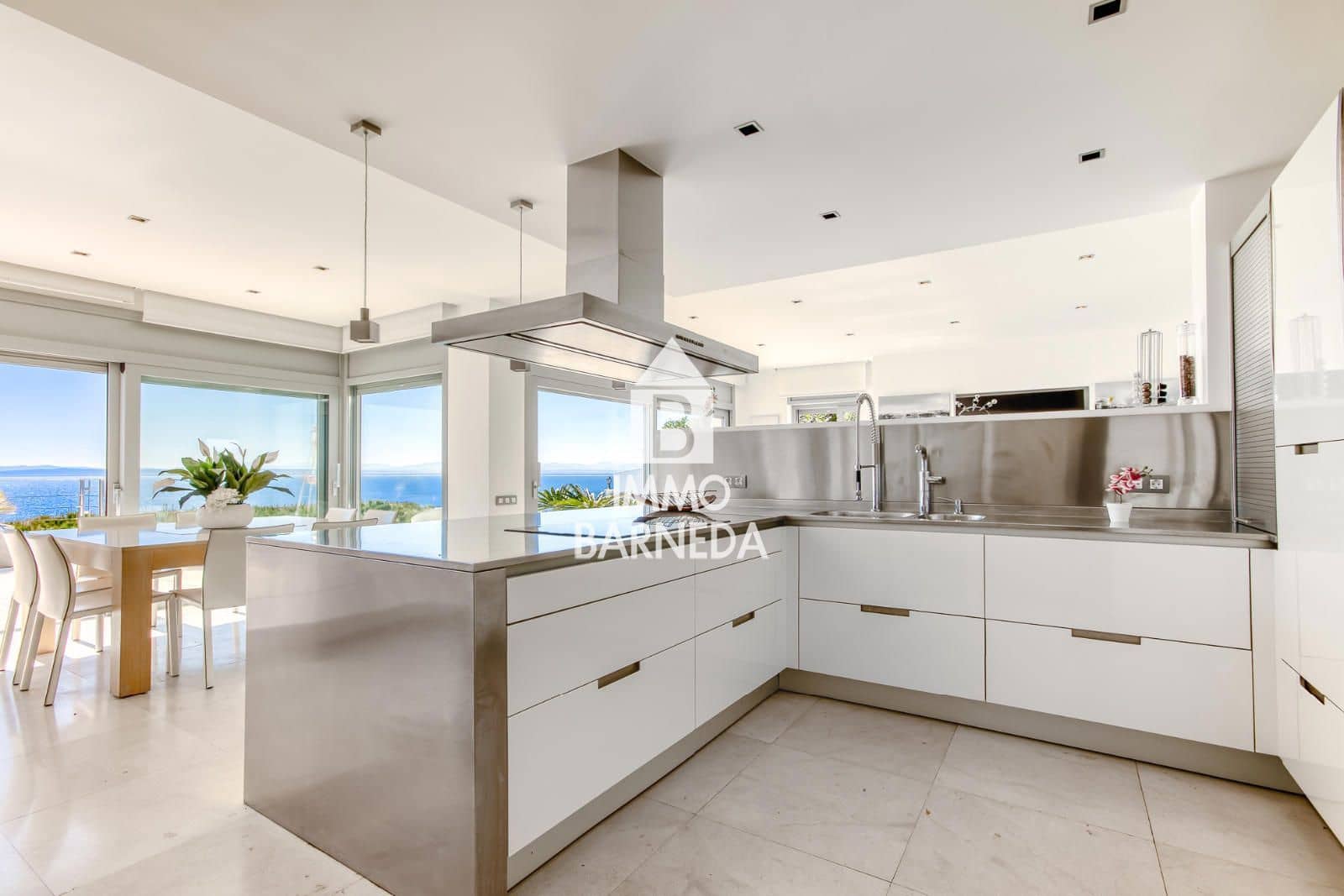 4 sypialnia Willa na sprzedaż w Roses z basenem garażem - 1 900 000 € (Ref: 9755064)