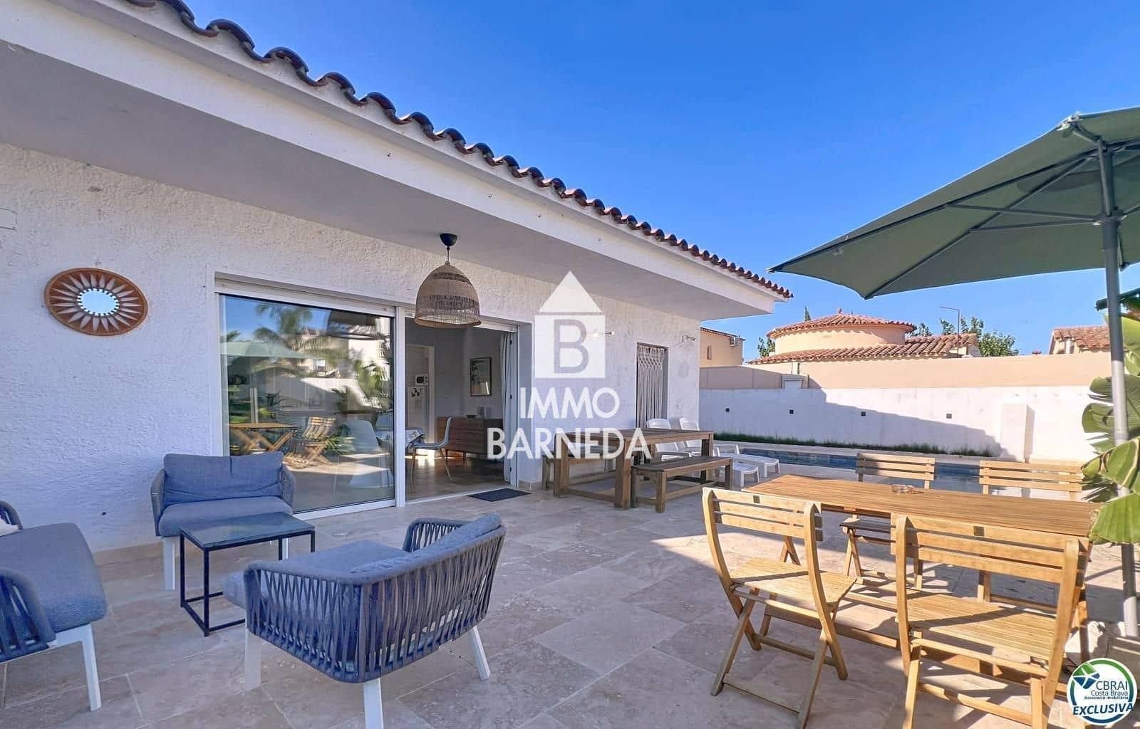 2 soveværelse Villa til salg i Empuriabrava med swimmingpool garage - € 385.000 (Ref: 9758964)