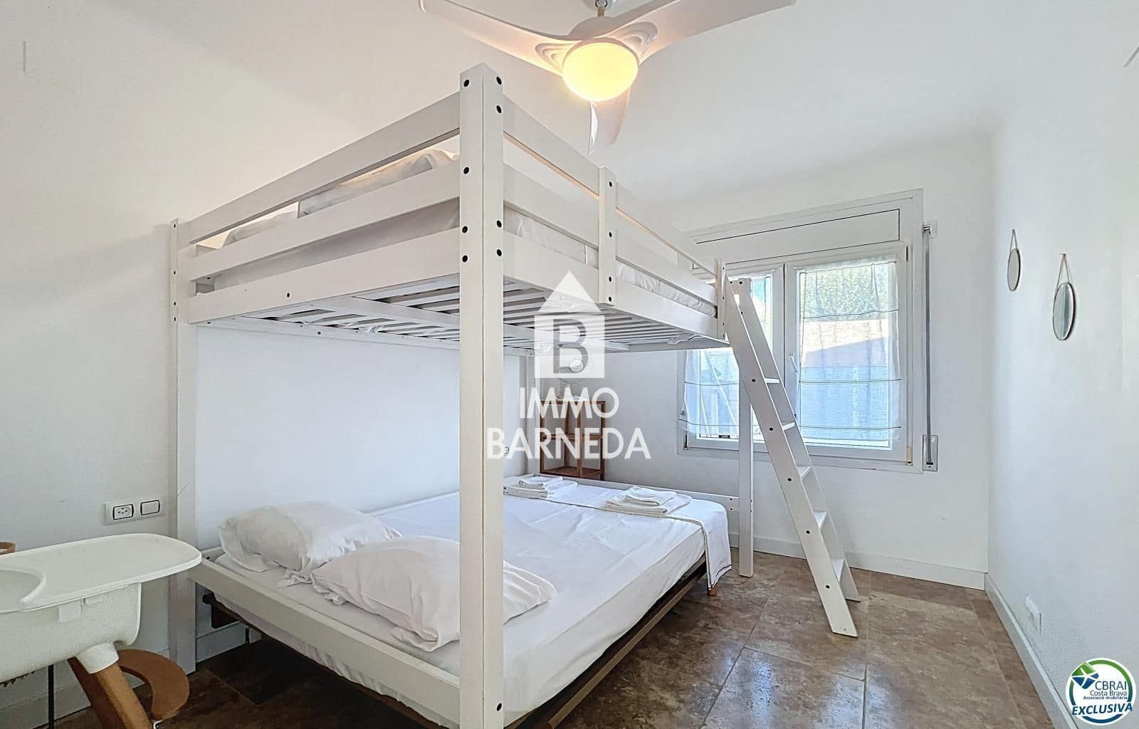 2 soveværelse Villa til salg i Empuriabrava med swimmingpool garage - € 385.000 (Ref: 9758964)