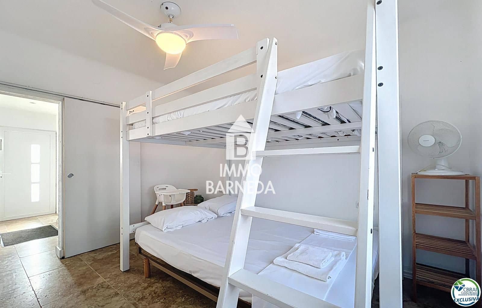 2 soveværelse Villa til salg i Empuriabrava med swimmingpool garage - € 385.000 (Ref: 9758964)