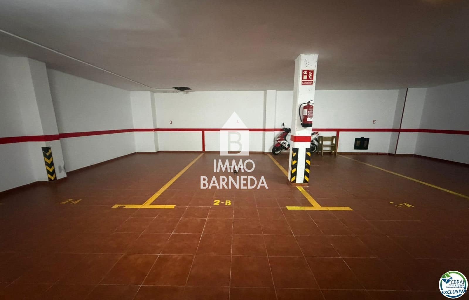 3 slaapkamer Flat te koop in Roses met garage - € 439.000 (Ref: 9762285)