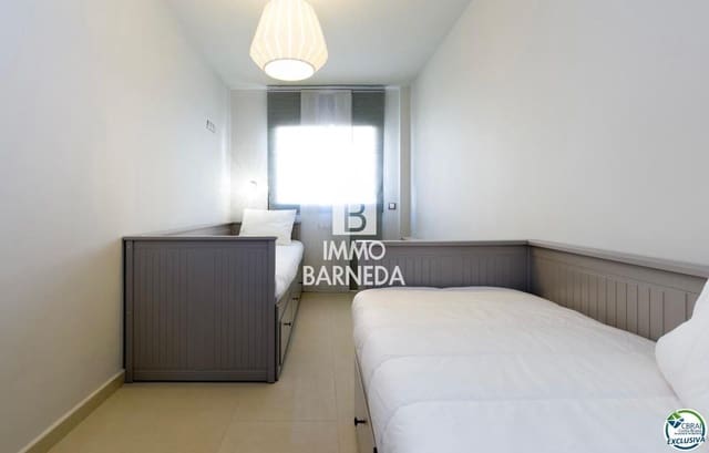 3 slaapkamer Flat te koop in Roses met garage - € 439.000 (Ref: 9762285)