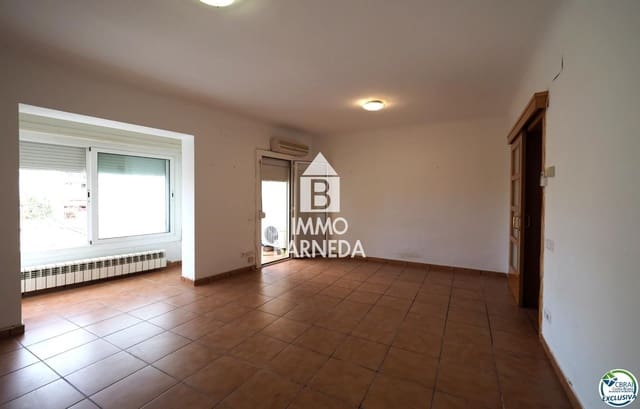 3 slaapkamer Flat te koop in Roses - € 235.000 (Ref: 9762287)