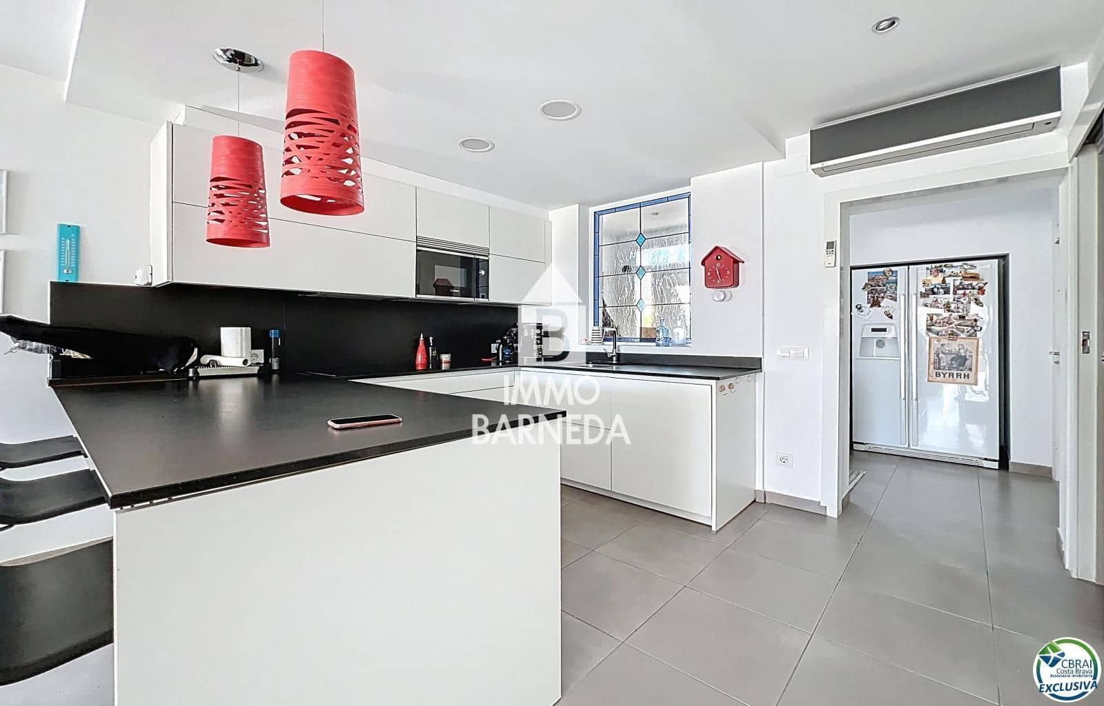 3 slaapkamer Villa te koop in Empuriabrava met zwembad garage - € 930.000 (Ref: 9765276)