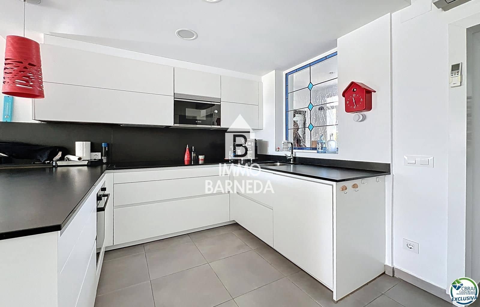 3 slaapkamer Villa te koop in Empuriabrava met zwembad garage - € 930.000 (Ref: 9765276)