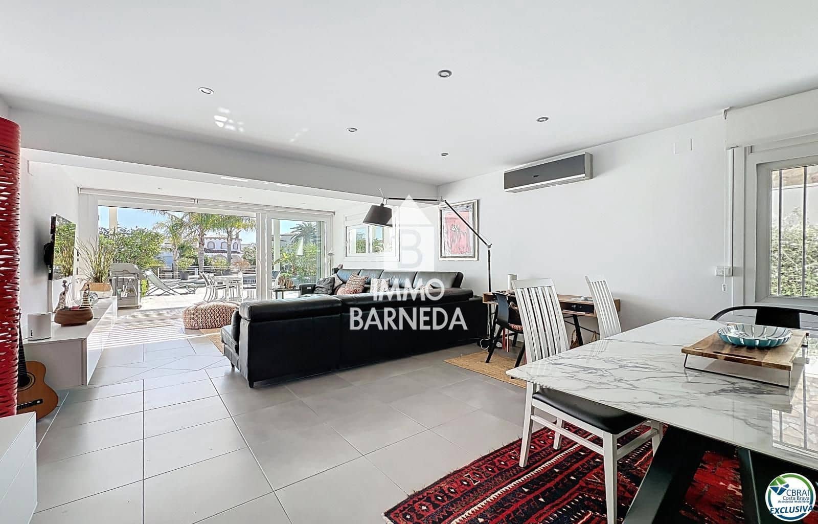 3 slaapkamer Villa te koop in Empuriabrava met zwembad garage - € 930.000 (Ref: 9765276)