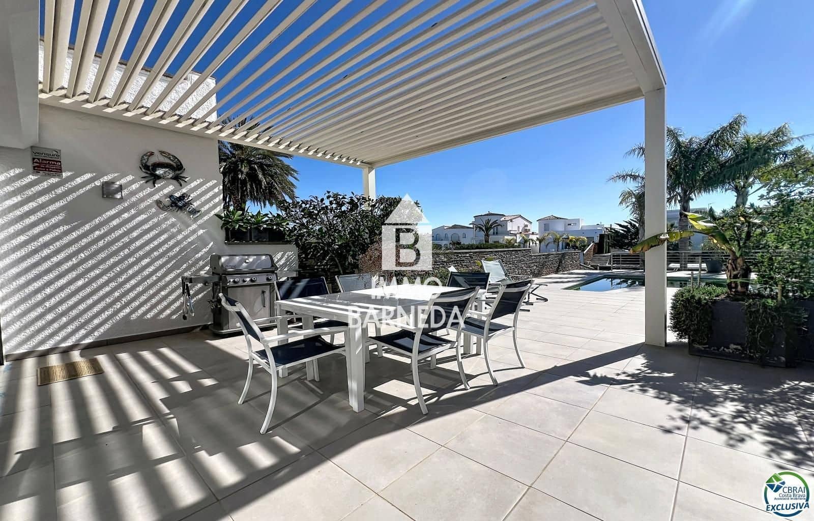 3 slaapkamer Villa te koop in Empuriabrava met zwembad garage - € 930.000 (Ref: 9765276)