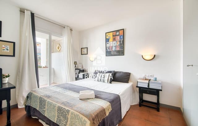 Piso de 1 habitación en Santa Margarida, Roses en venta con piscina - 144.000 € (Ref: 9765277)