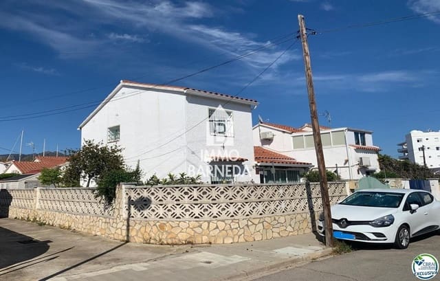 3 sypialnia Willa na sprzedaż w Santa Margarida, Roses z basenem - 349 000 € (Ref: 9770856)