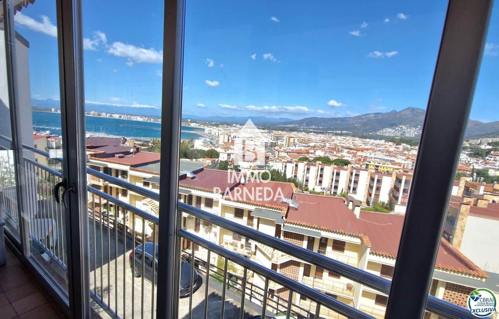 2 slaapkamer Flat te koop in Roses - € 235.000 (Ref: 9773429)