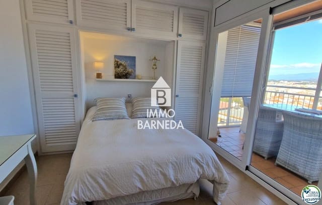 2 slaapkamer Flat te koop in Roses - € 235.000 (Ref: 9773429)