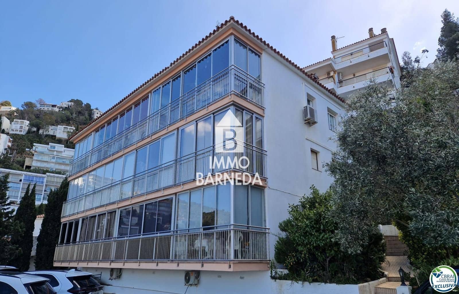 2 slaapkamer Flat te koop in Roses - € 235.000 (Ref: 9773429)