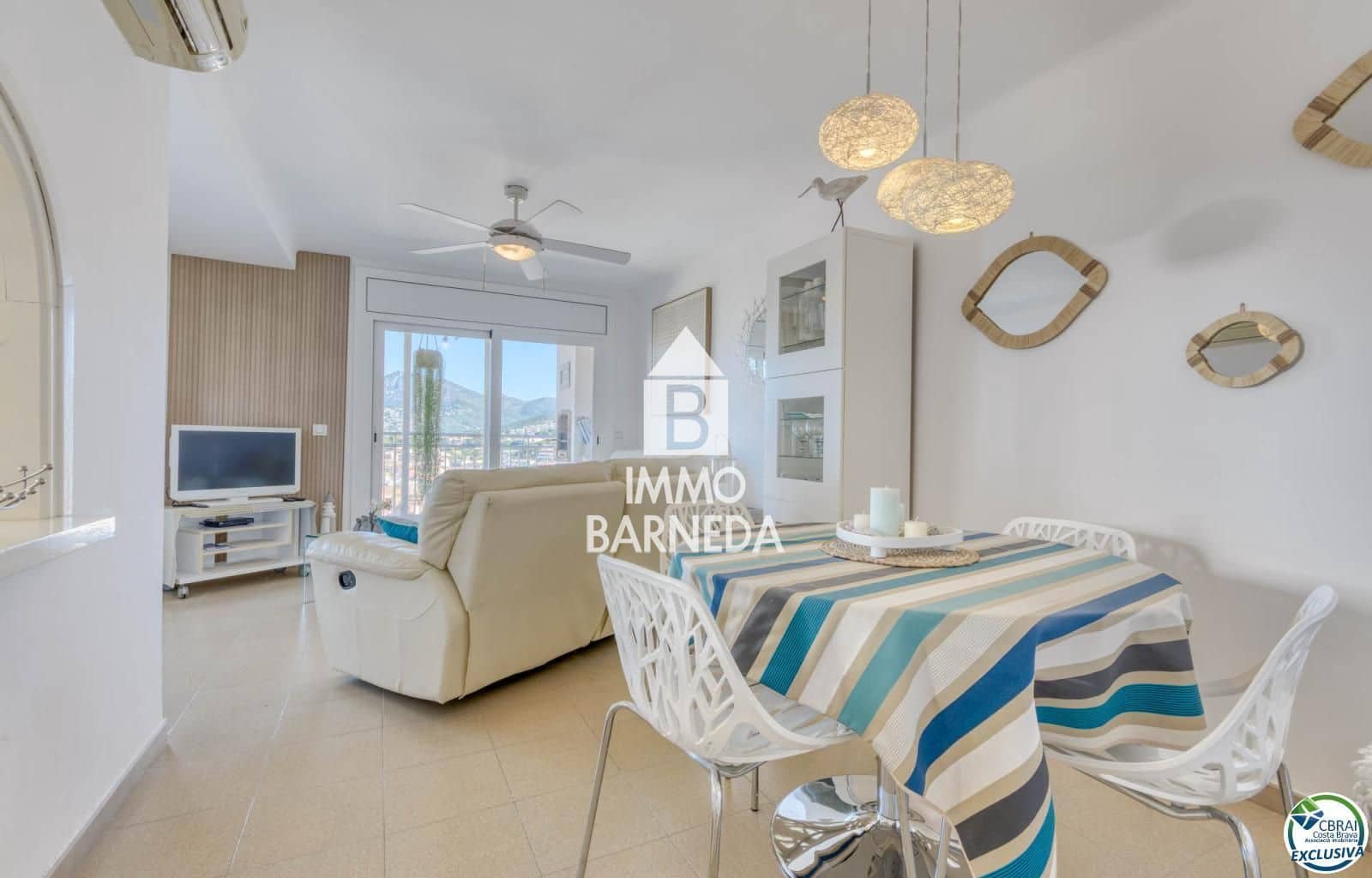 2 bedroom Flat for sale in Roses - € 235,000 (Ref: 9773429)