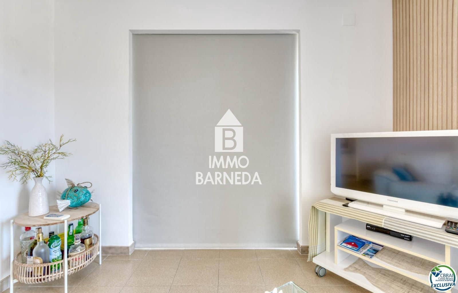 2 bedroom Flat for sale in Roses - € 235,000 (Ref: 9773429)