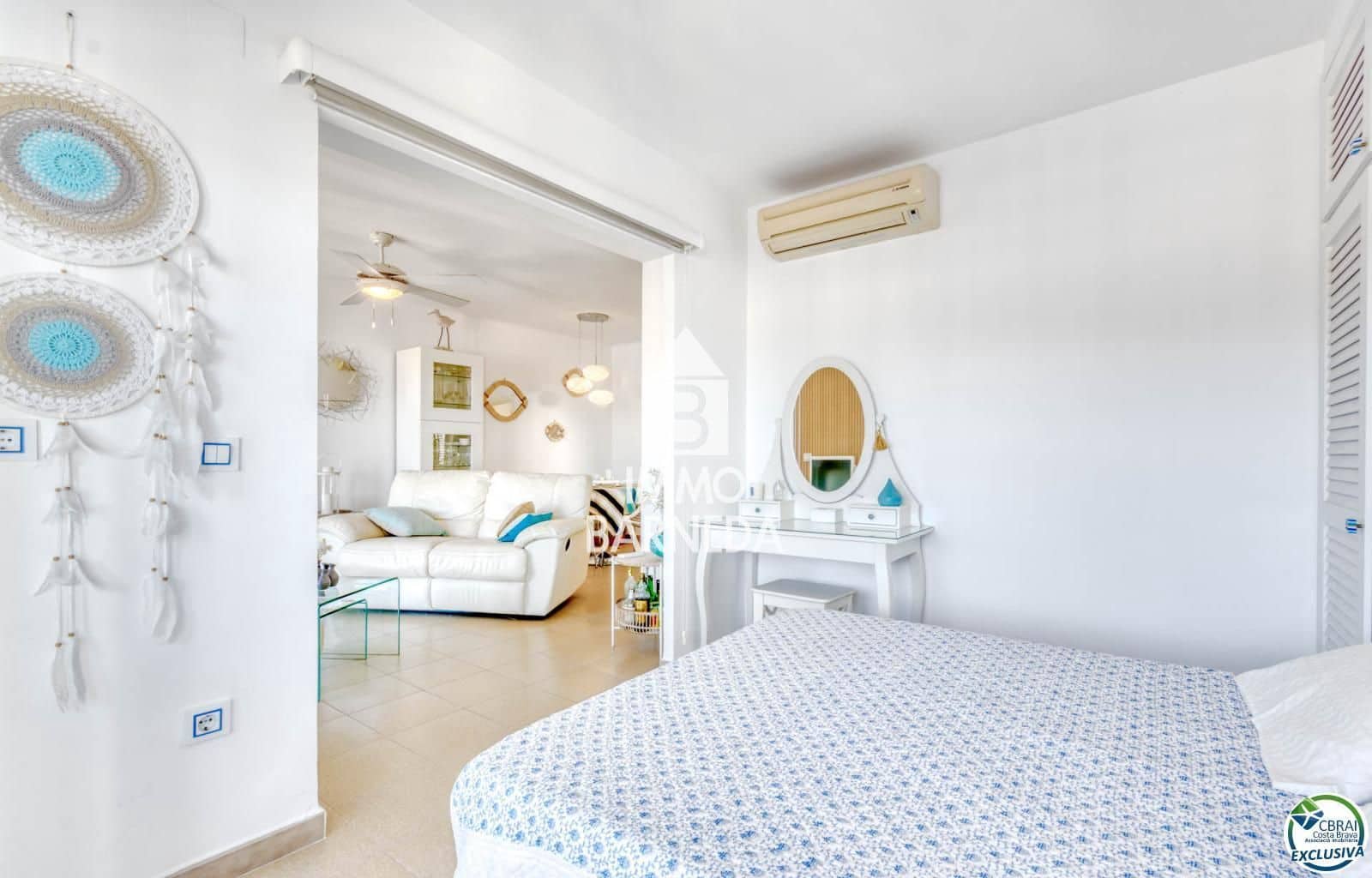 2 bedroom Flat for sale in Roses - € 235,000 (Ref: 9773429)