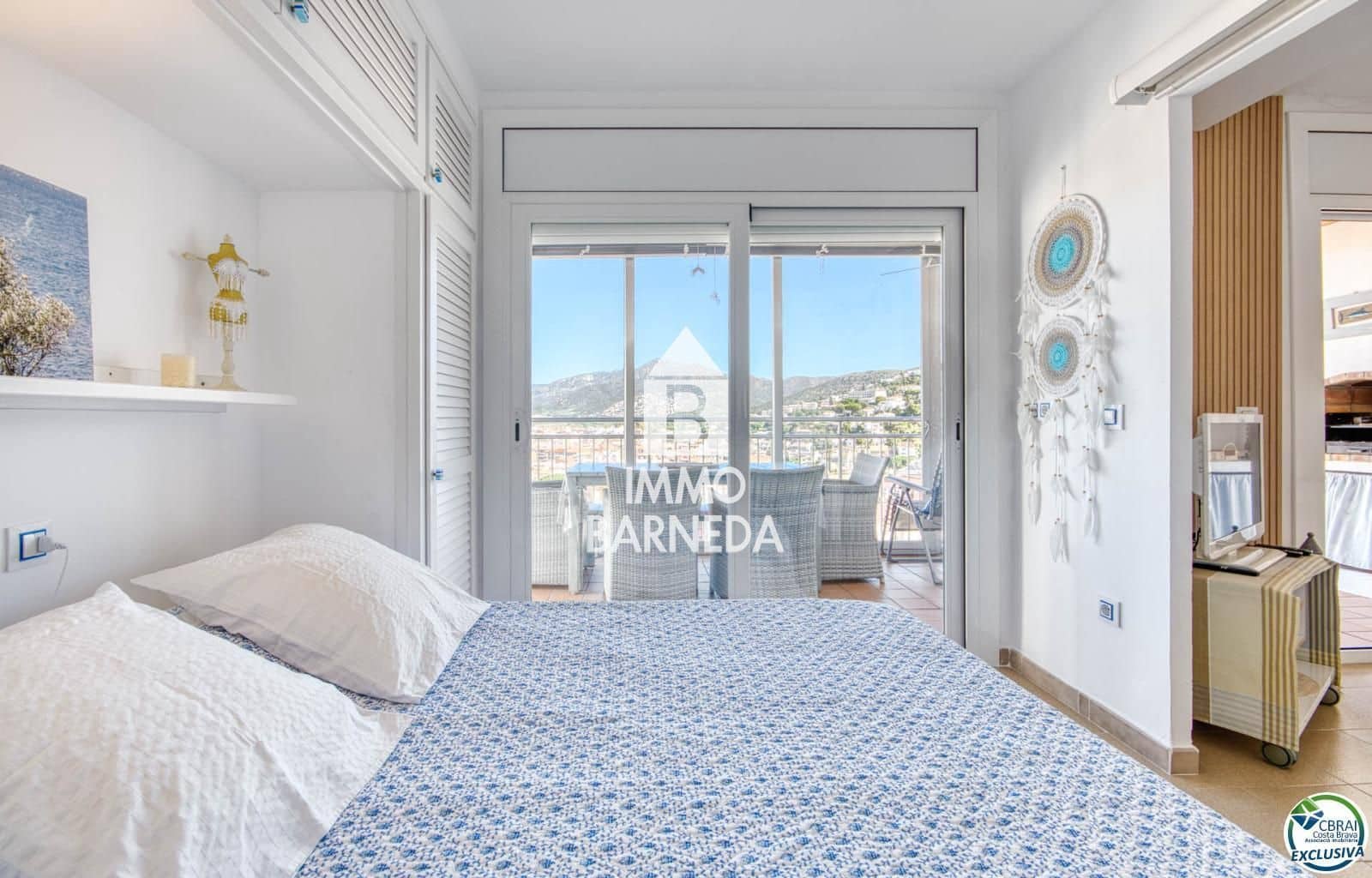 2 bedroom Flat for sale in Roses - € 235,000 (Ref: 9773429)