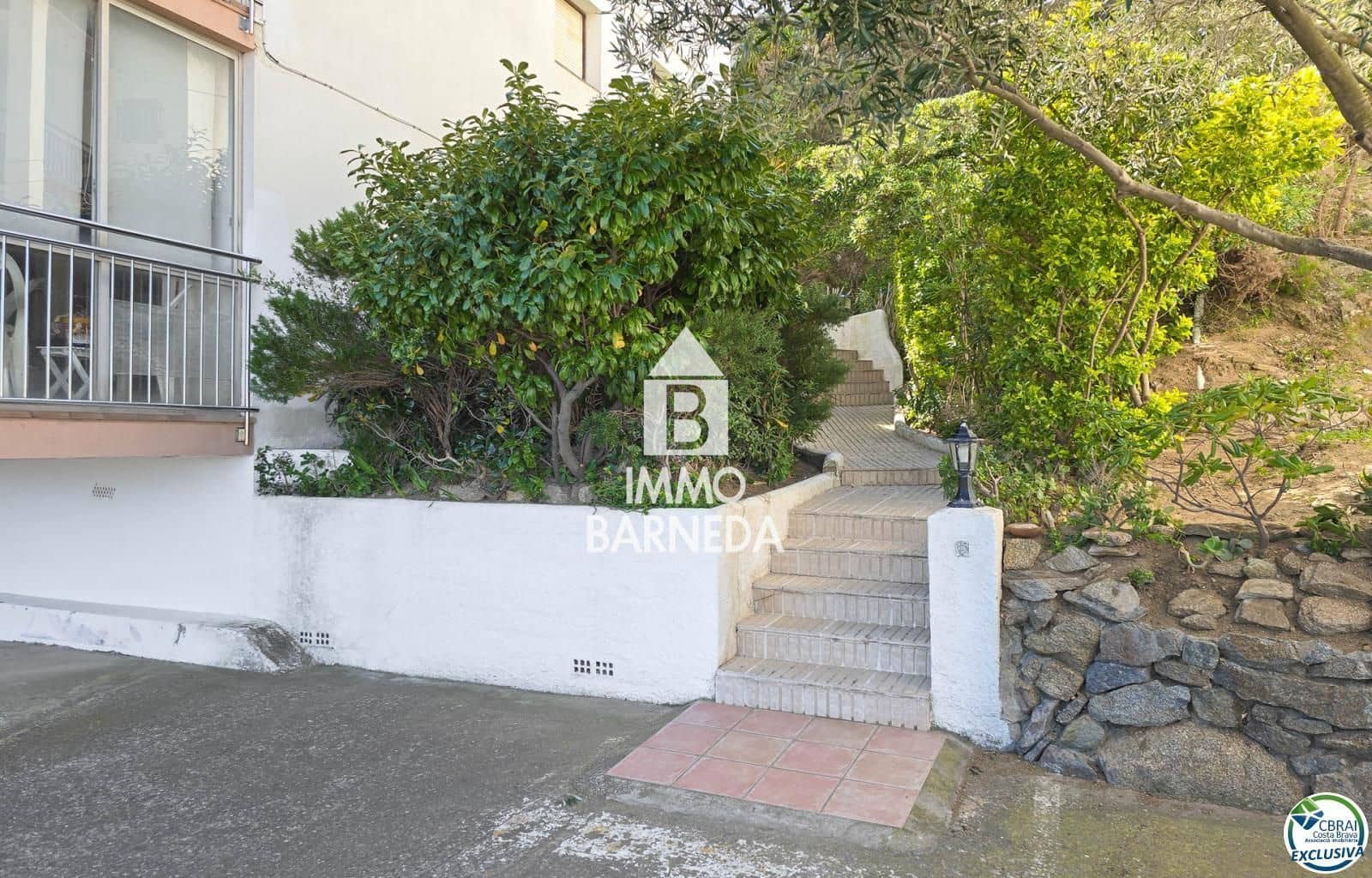 2 bedroom Flat for sale in Roses - € 235,000 (Ref: 9773429)