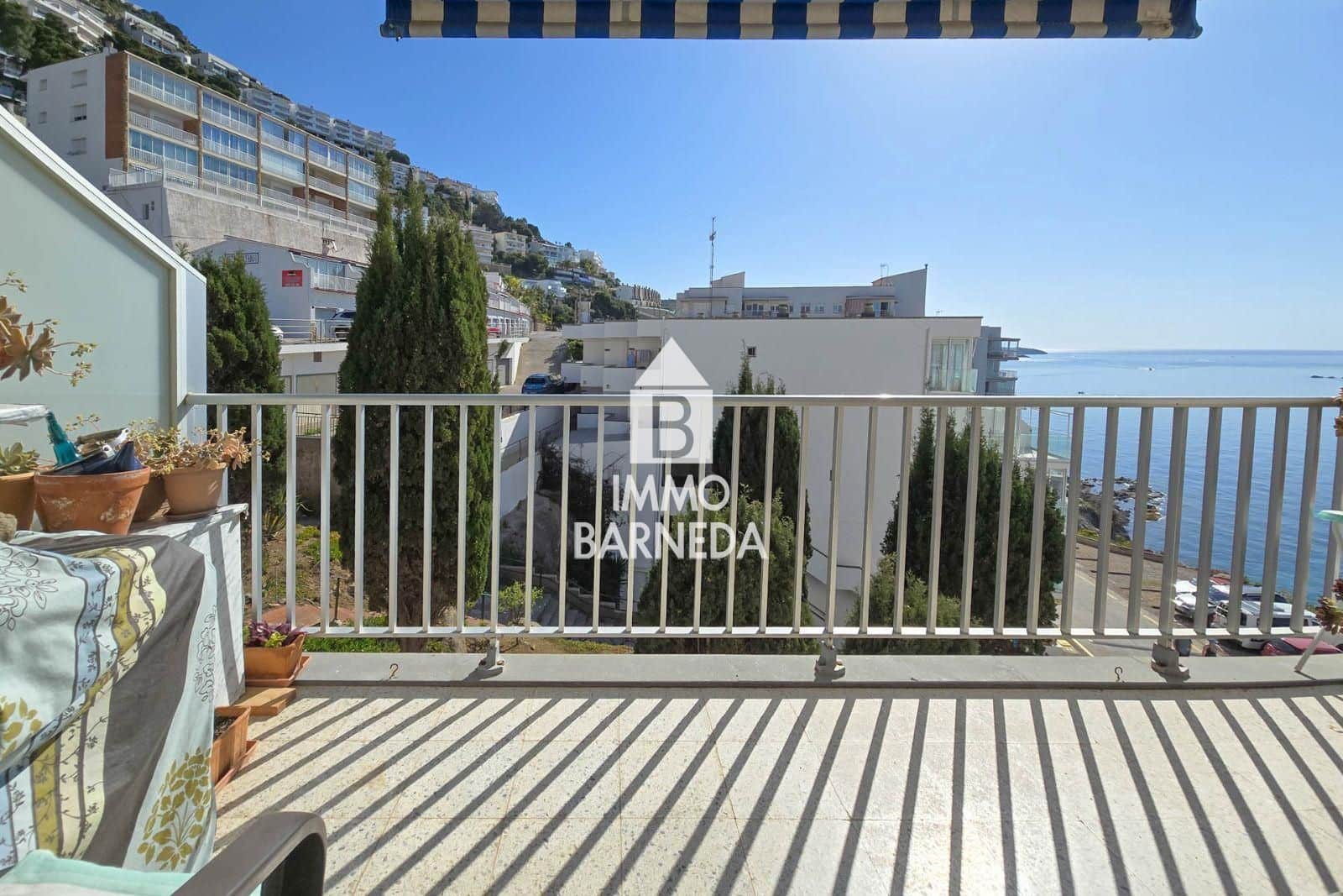 2 slaapkamer Flat te koop in Roses met zwembad - € 266.000 (Ref: 9778880)